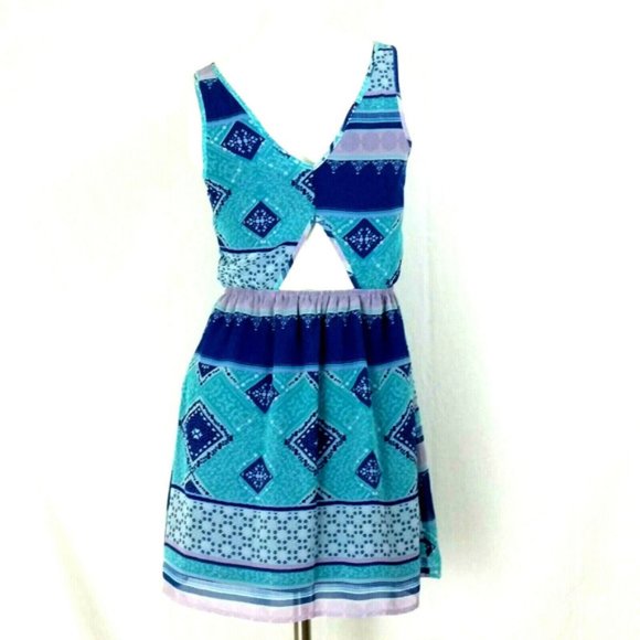 H&M Cutout Back Chiffon Sleeveless Blouson Dress - Picture 5 of 8